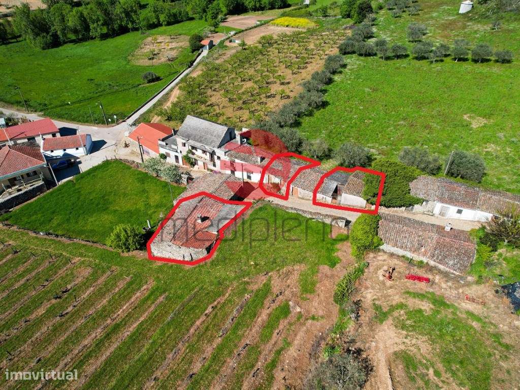 MORADIA T2 C/ ANEXOS-15