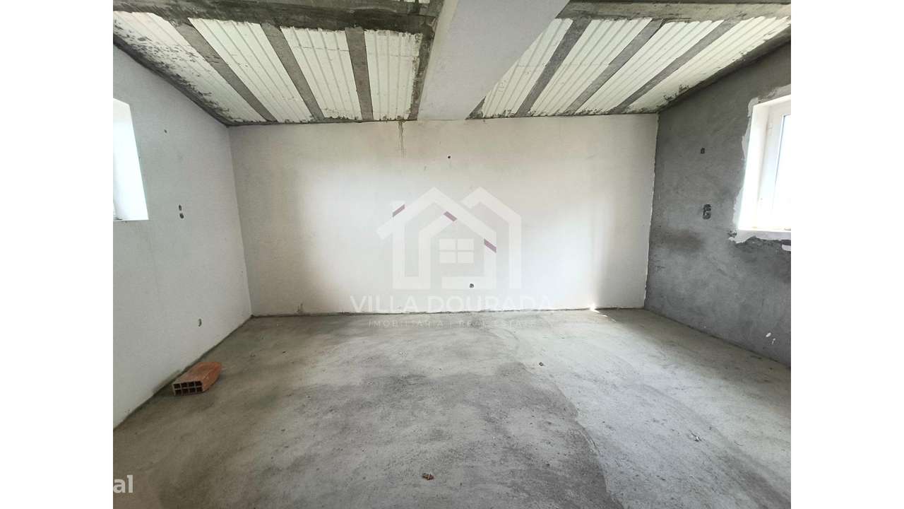 Oportunidade Única em Farves, Vouzela!-6