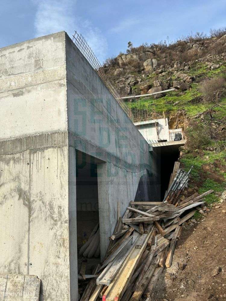 Moradia T6 Duplex - Vistas DOURO-12