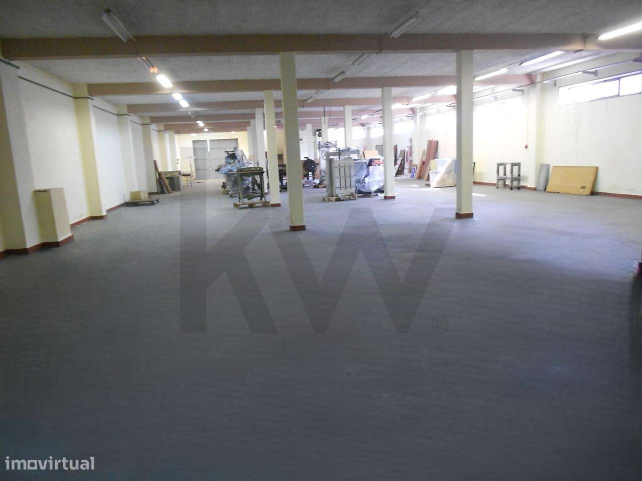 PARQUE  INDÚSTRIAL,  ESCRITÓRIOS e ARMAZÉNS em CONDOMINÍO FECHADO  Pri-35