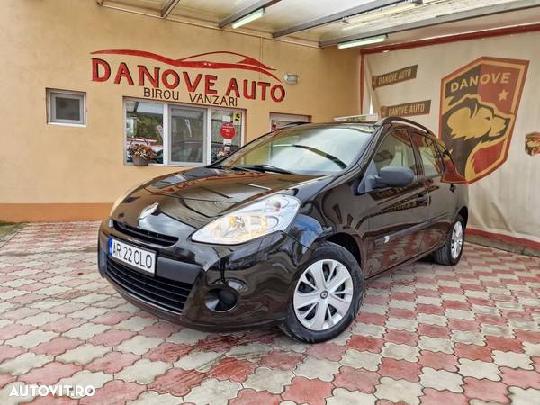 Renault Clio 1.2 16V Campus - 1