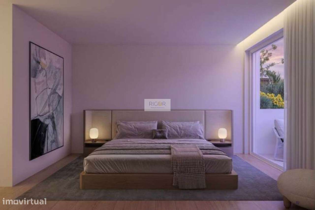 Apartamento T4 com 2 pátios, 3 lugares de estacionamento e arrumo em M - Grande imagem: 5/11