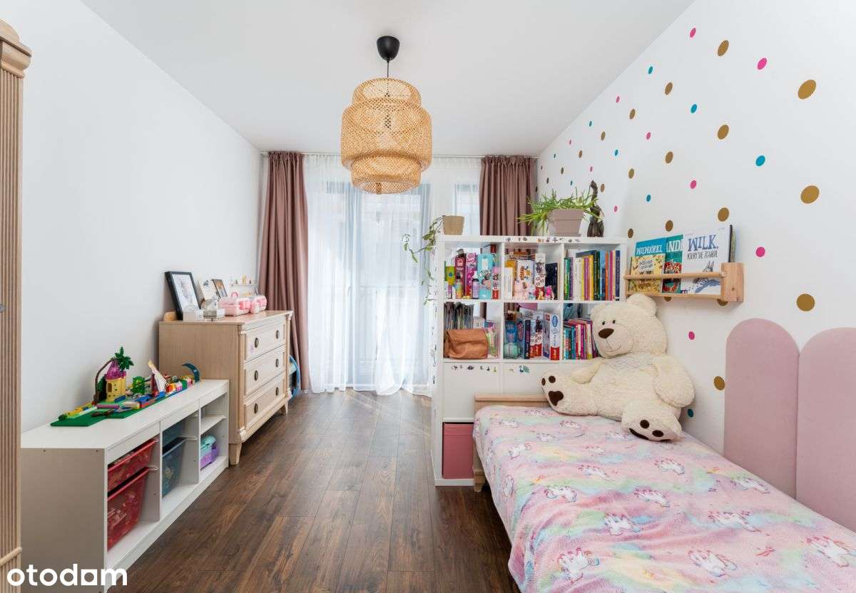 Do wejścia, 4 pokoje + gabinet, Gromadzka-9