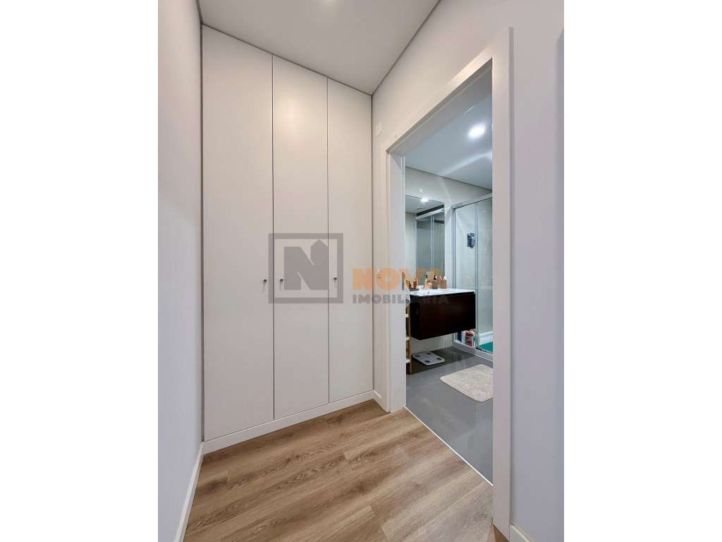 Apartamento T3 Moderno em Famões | 155 m² | Excelente Exposição Sol...-13