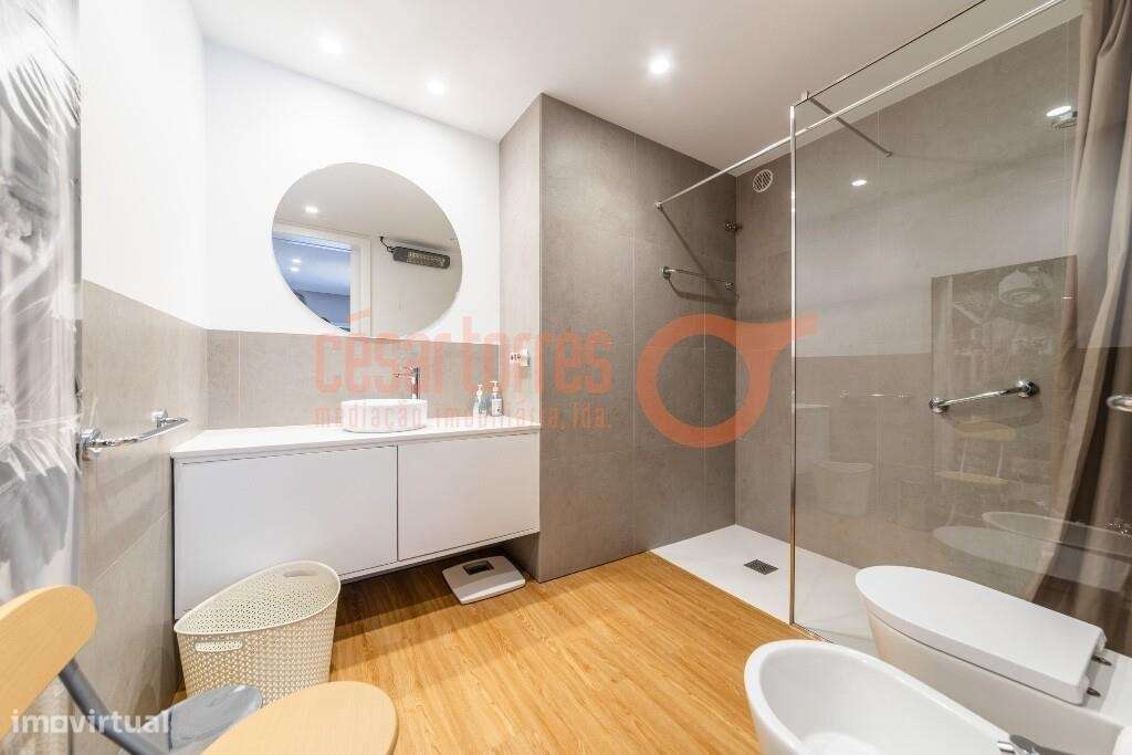 Apartamento T3 Miramar-8