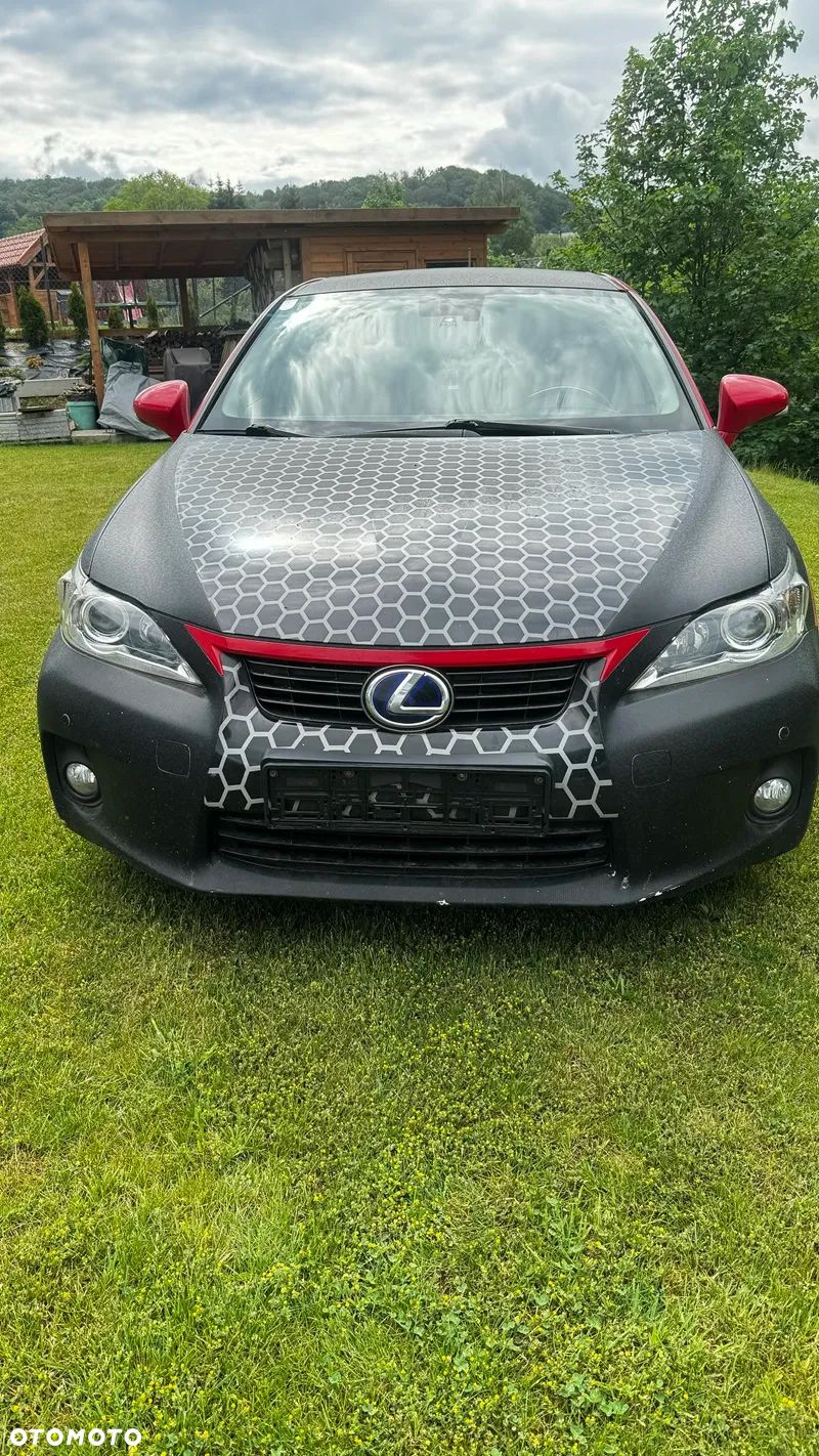 Lexus CT 200h - 1