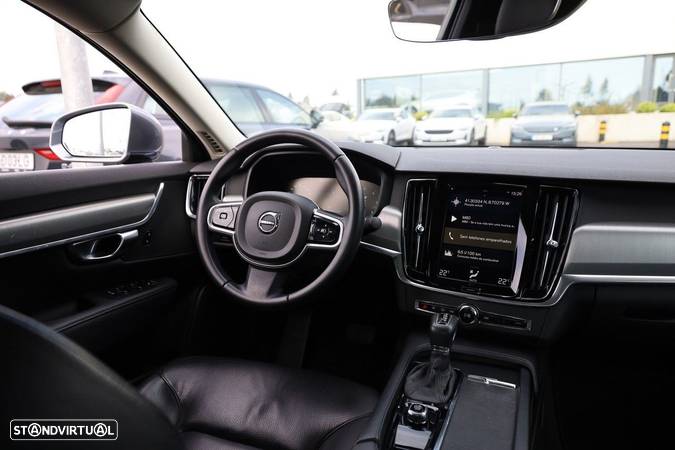 Volvo S90 2.0 D4 Momentum Geartronic - 12