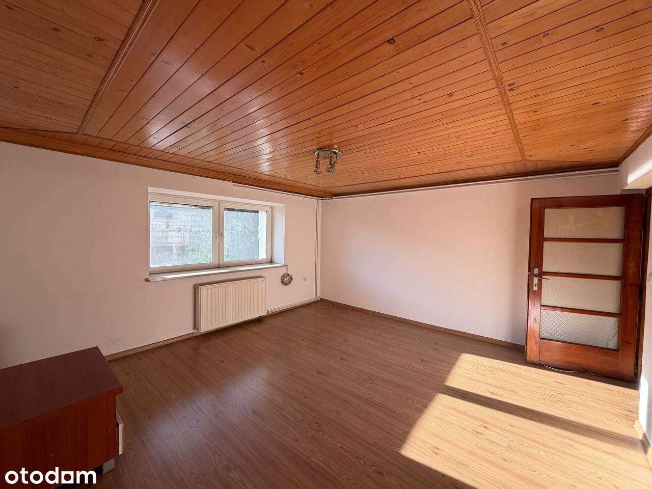 Na sprzedaż połowa domu z dwoma niezależnymi kondygnacjami + Garaż-13