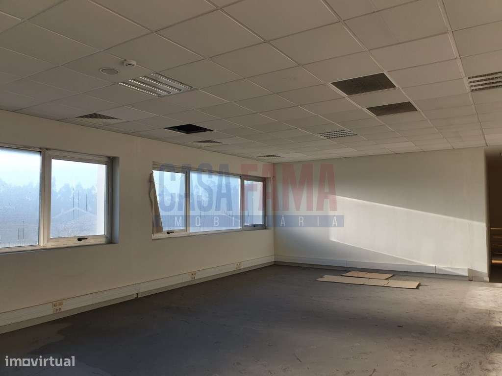 Pavilhão Industrial em Fradelos - Vila Nova de Famalicão - Grande imagem: 2/4