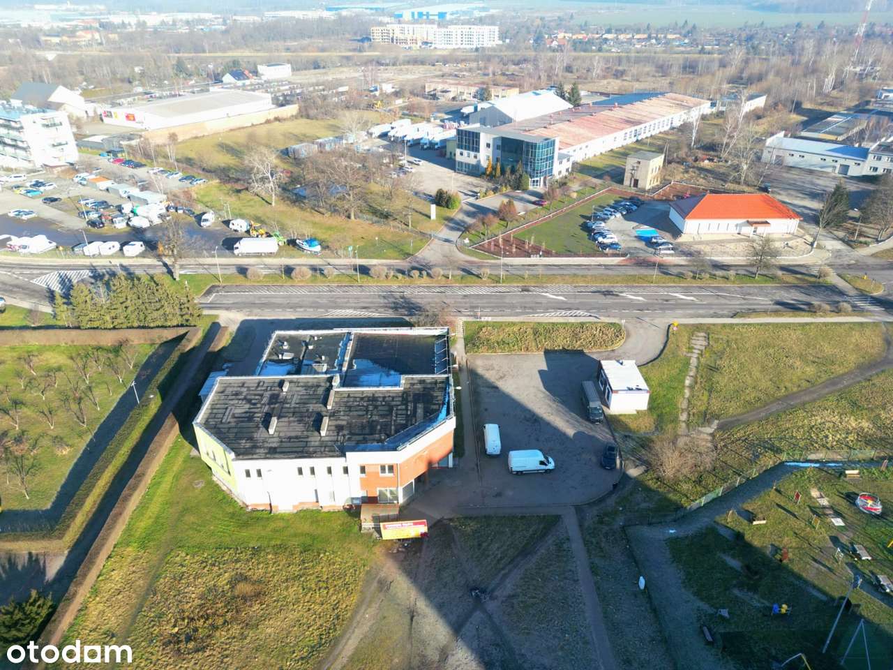 OBIEKT HANDLOWO - USŁUGOWY 1340m2 BOLESŁAWIEC-7