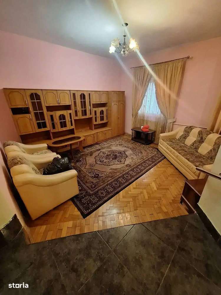 Casă cu teren – ideală pentru spații comerciale / birouri – Sector 4-7