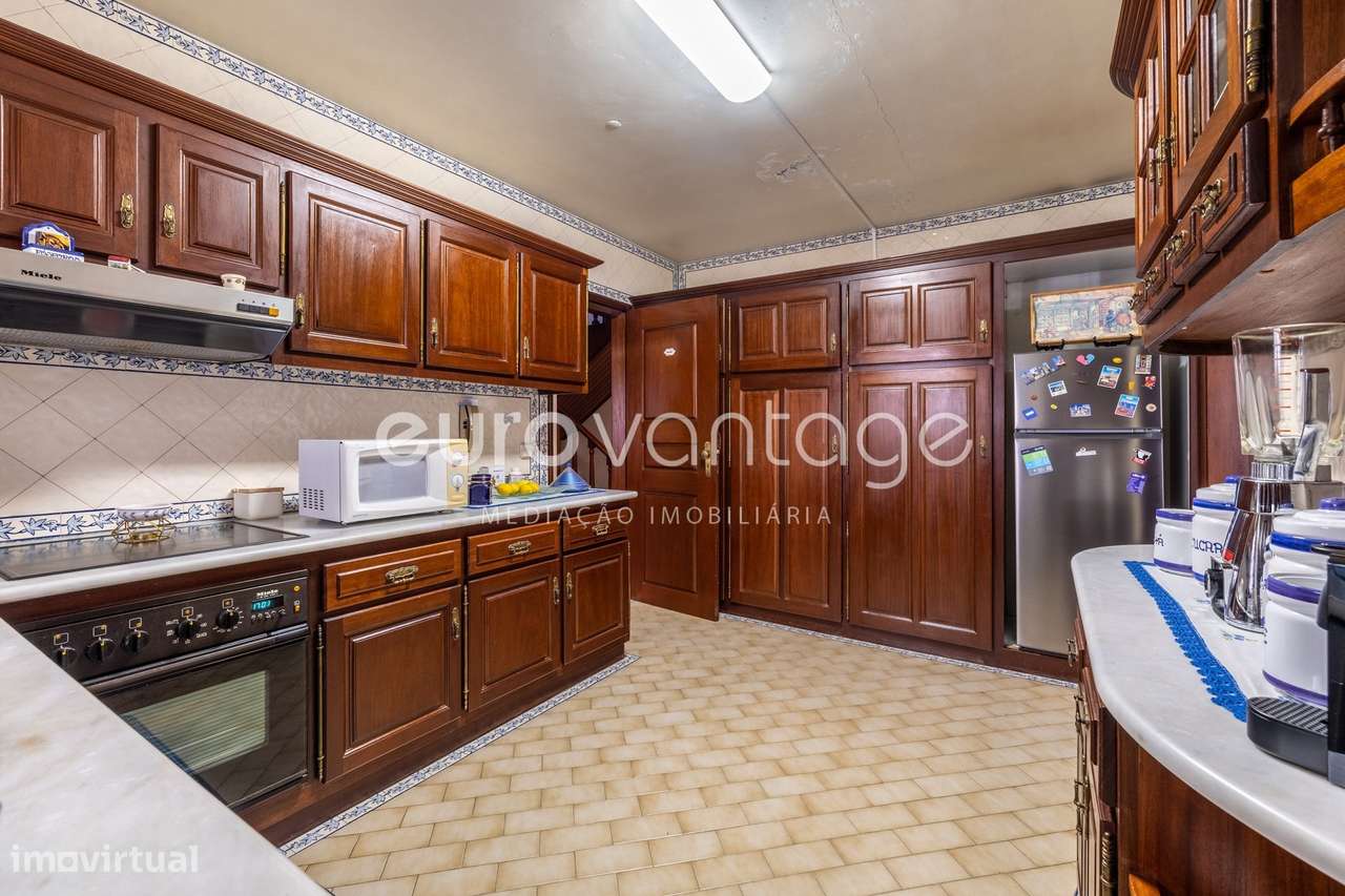 MORADIA T8 NO CENTRO DE LEIRIA-15