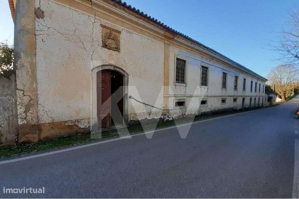 Quinta histórica com uma ampla área de construção em Pias, Ferreira do - Grande imagem: 4/40