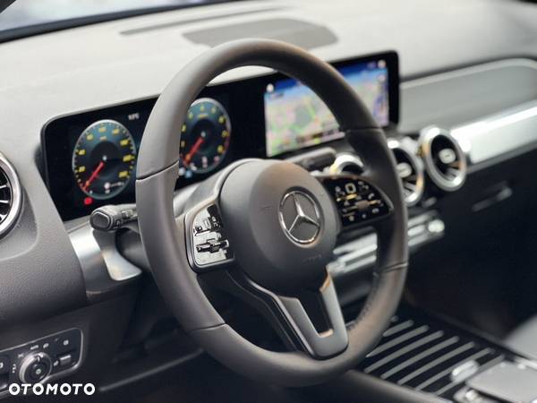 Mercedes-Benz GLB 200 Style 7G-DCT - 11