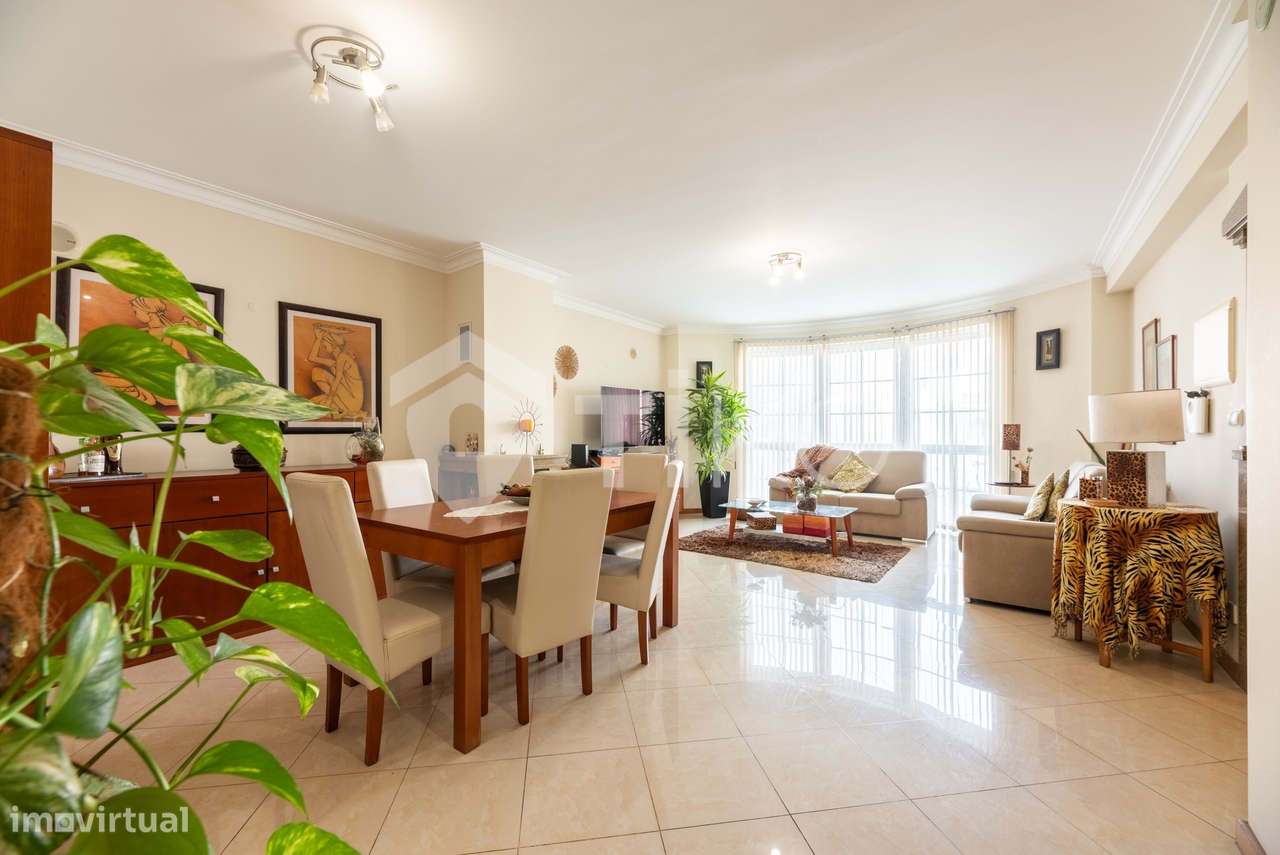 Moradia, 342 m², Charneca de Caparica e Sobreda-7