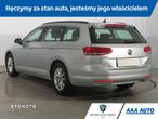 Volkswagen Passat - 5