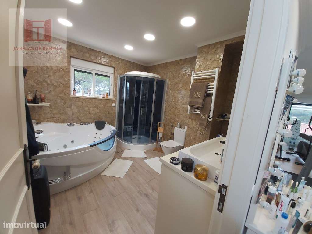 Quintinha com Moradia V3 Piscina - Sintra-23