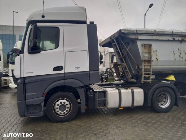 Mercedes-Benz Actros - 4