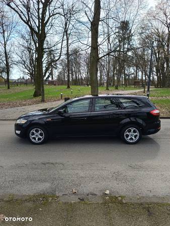 Ford Mondeo 2.0 Ambiente - 4