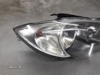 Otica / Farol Dto Bmw 1 (E81) - 2