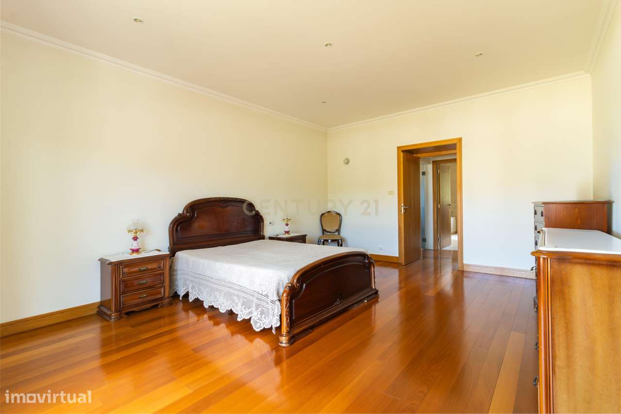 MoradiaT3+1 na Rua da Associação dos Bombeiros Voluntários nº 282, Min - Grande imagem: 5/41