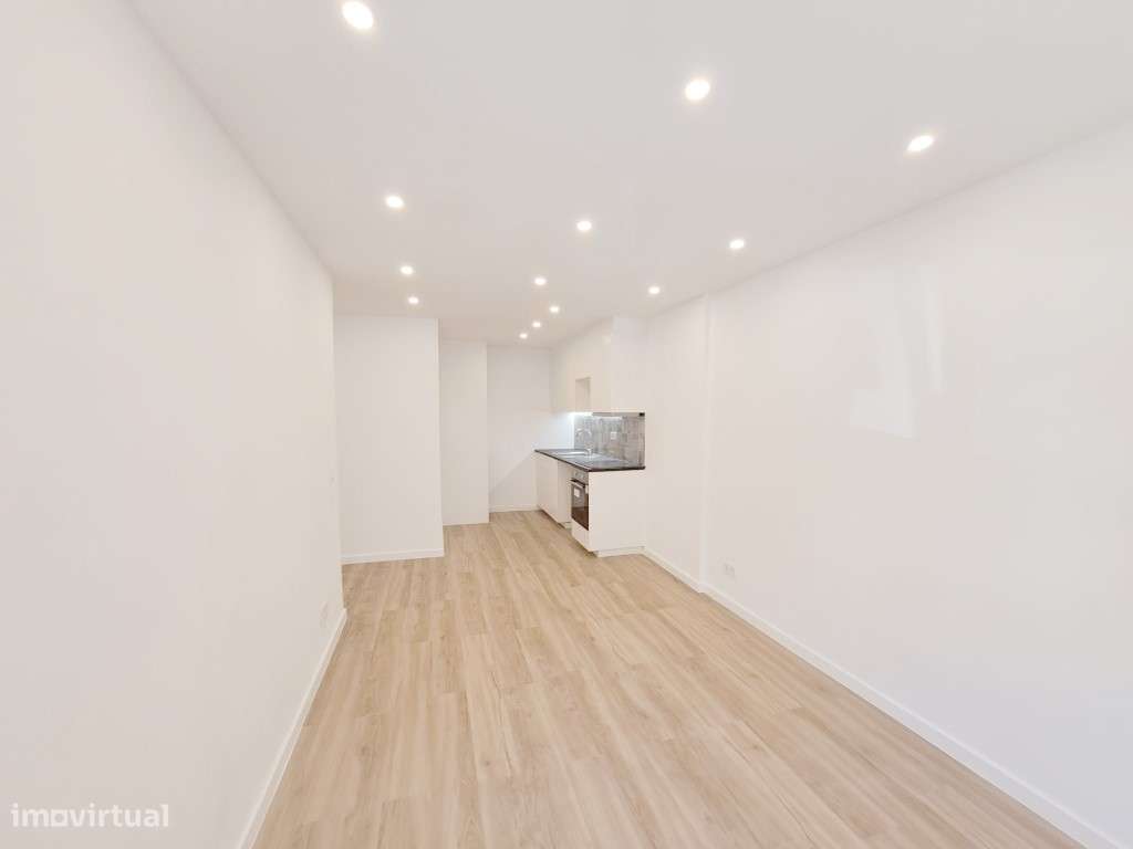 Apartamento T2 com elevador para venda em Odivelas - Lisboa-24