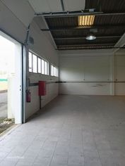 Armazém 310m2 logístico em Alcabideche Cascais