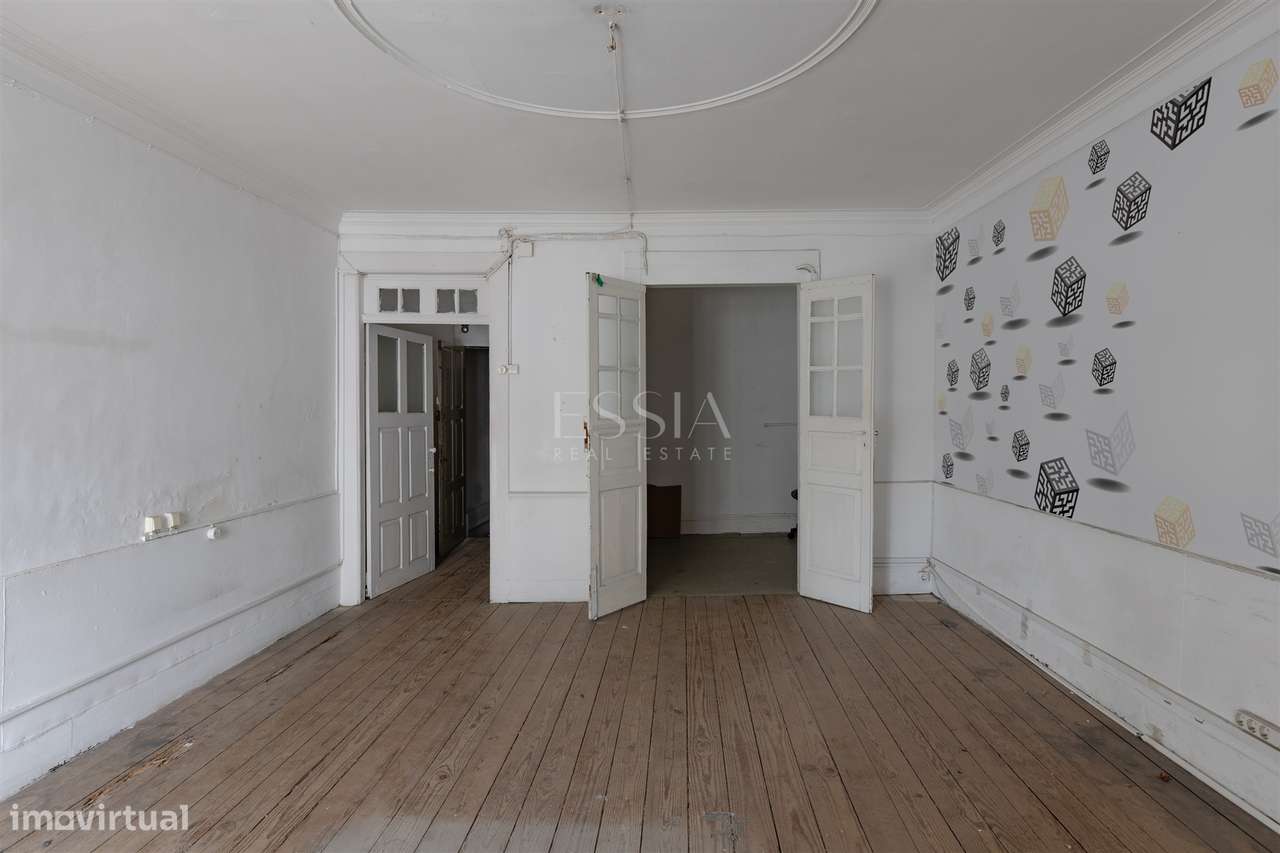 Prédio para Remodelar no Centro do Porto - Grande imagem: 3/17
