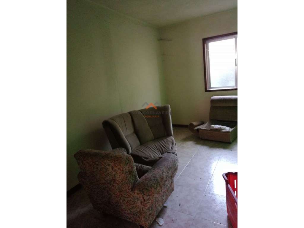 Moradia T4 com Espaço Comercial-27