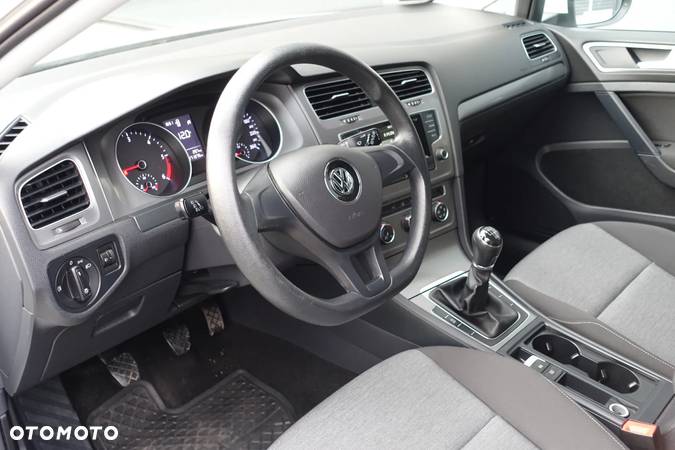 Volkswagen Golf VII 1.6 TDI BMT Trendline - 10