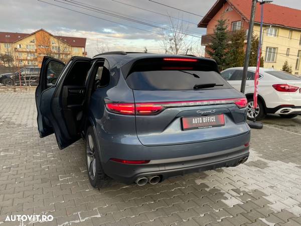 Porsche Cayenne S Tiptronic S - 23