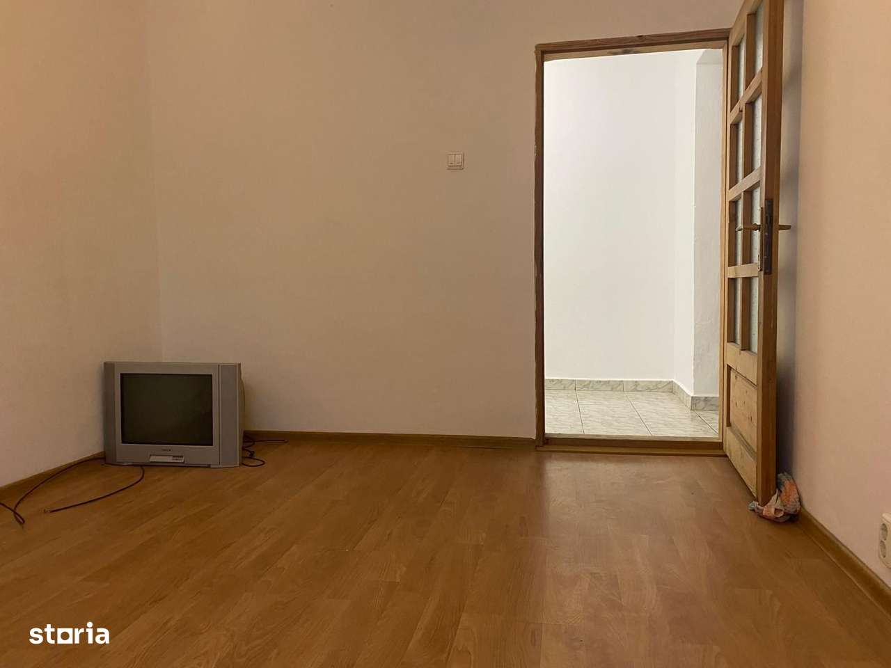 Vanzare apartament cu 3 camere,etajul 1,decomandat - M3, Târgoviște - Imagine principală: 4/14