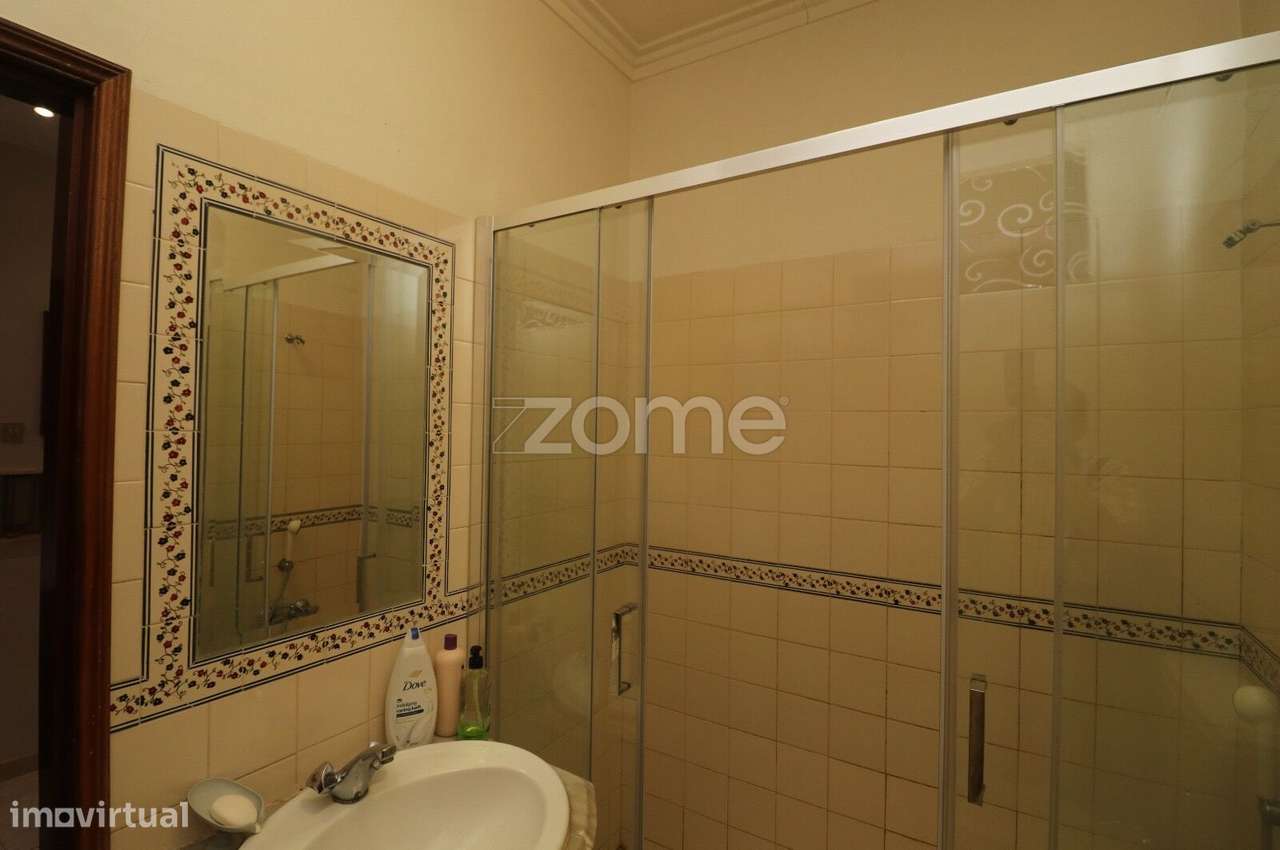 T2 na Venteira com vista desafogada, por 300.000€-15