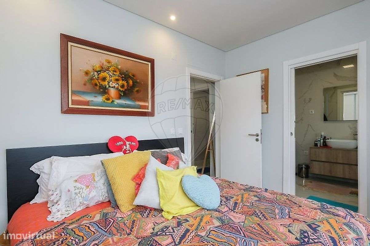 Moradia T4 para venda-16