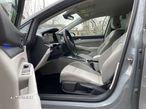 Volkswagen Golf 1.0 eTSI DSG MHEV Life - 19