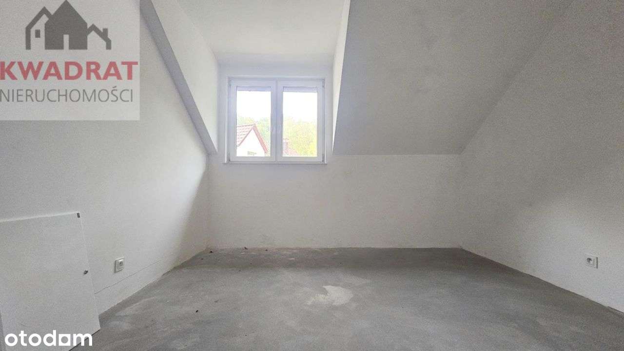 Dom przy ścianie lasu w Bażantarni obok strumyka.-16