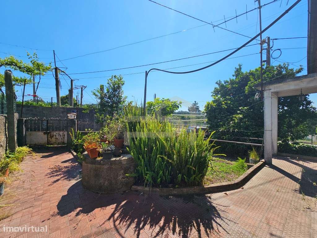 Moradia para Restauro em Mouquim-5