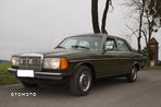 Mercedes-Benz W123 - 1