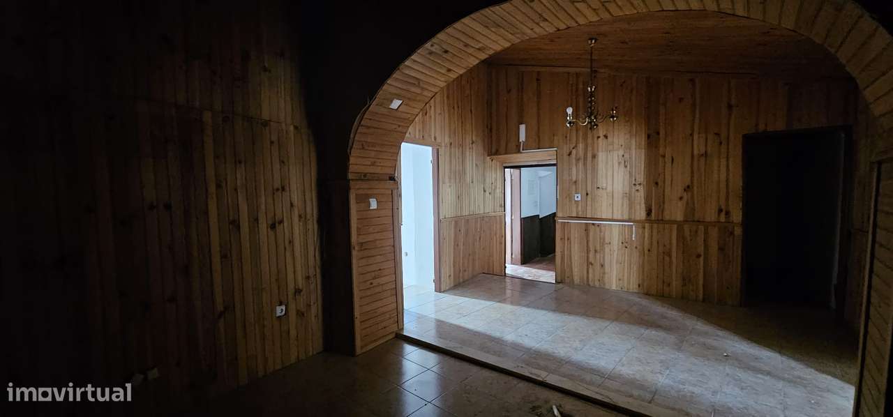 Apartamento T3 no Centro da Cidade de Moura-1