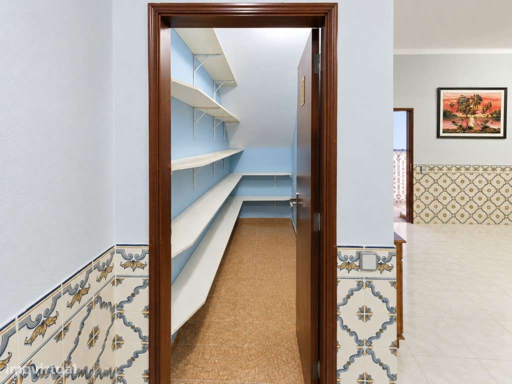 MORADIA 195 m² COM POTENCIAL PARA 2 HABITAÇÕES | PRÓXIMA DAS PRAIAS...-16
