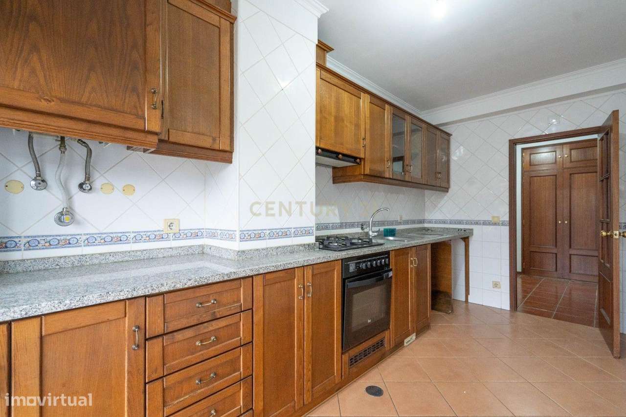 Apartamento T2 Quase Novo em Miranda do Corvo, Coimbra - Grande imagem: 4/33