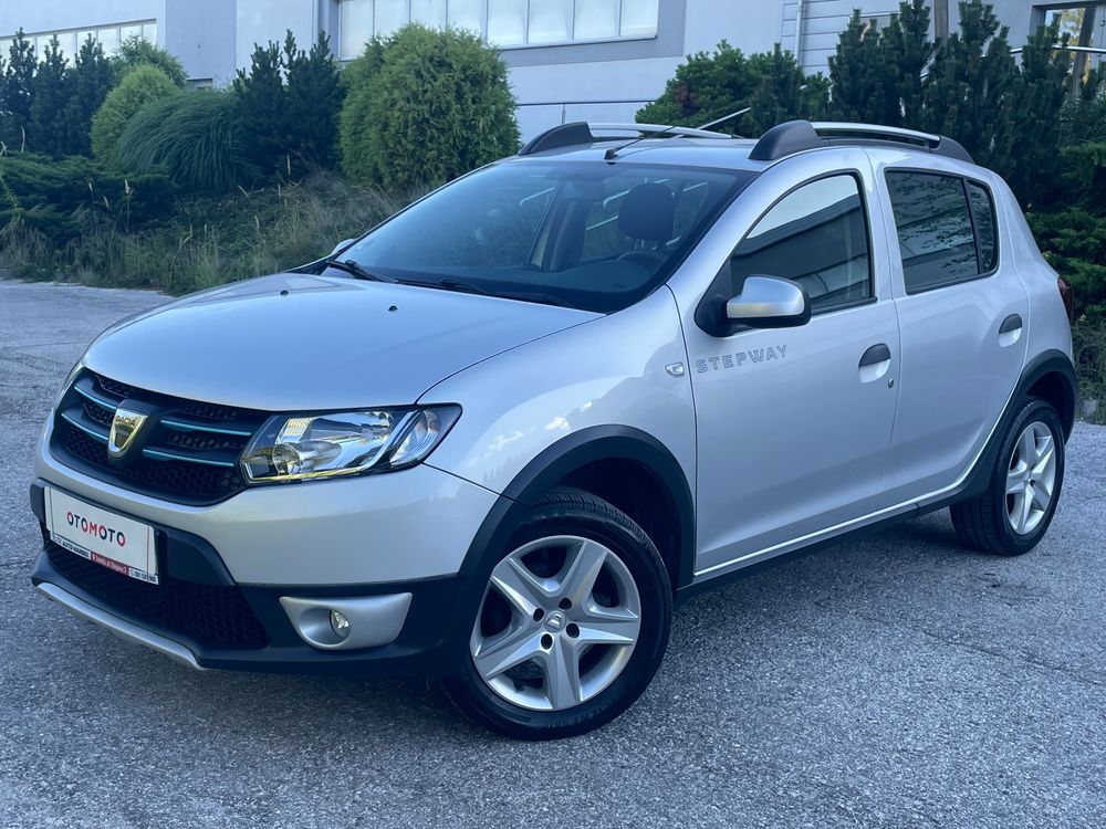 Dacia Sandero II (2012-2020) TCe 90 (S&S) Celebration 2015