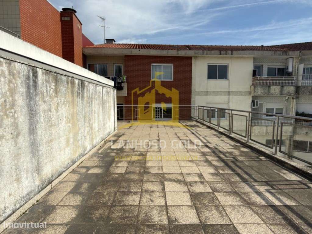 Apartamento T3+1 | Nossa Senhora do Amparo, Póvoa de Lanhoso-13