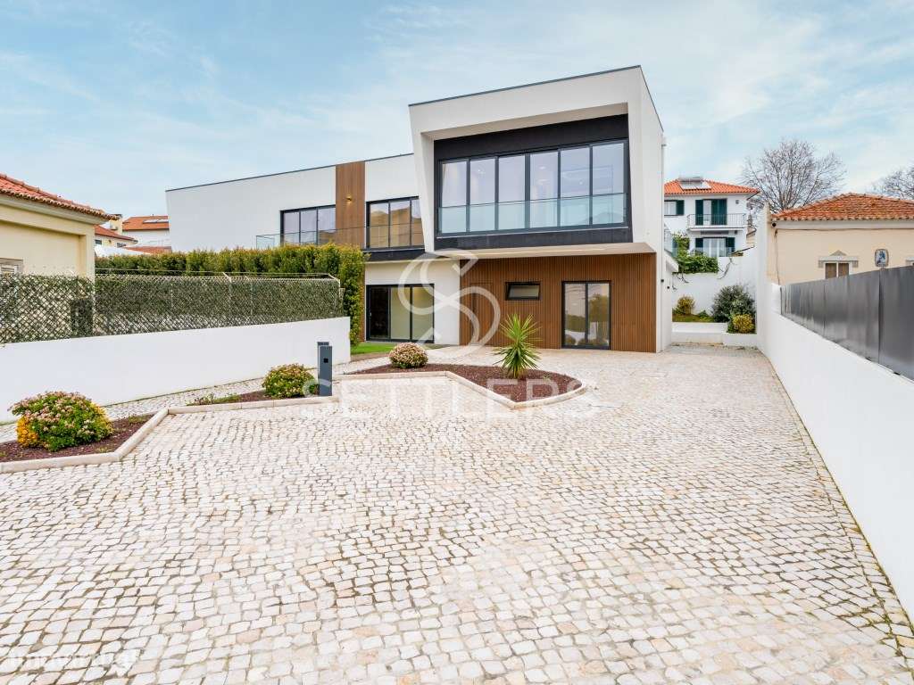 Moradia T4 isolada - Parede-29