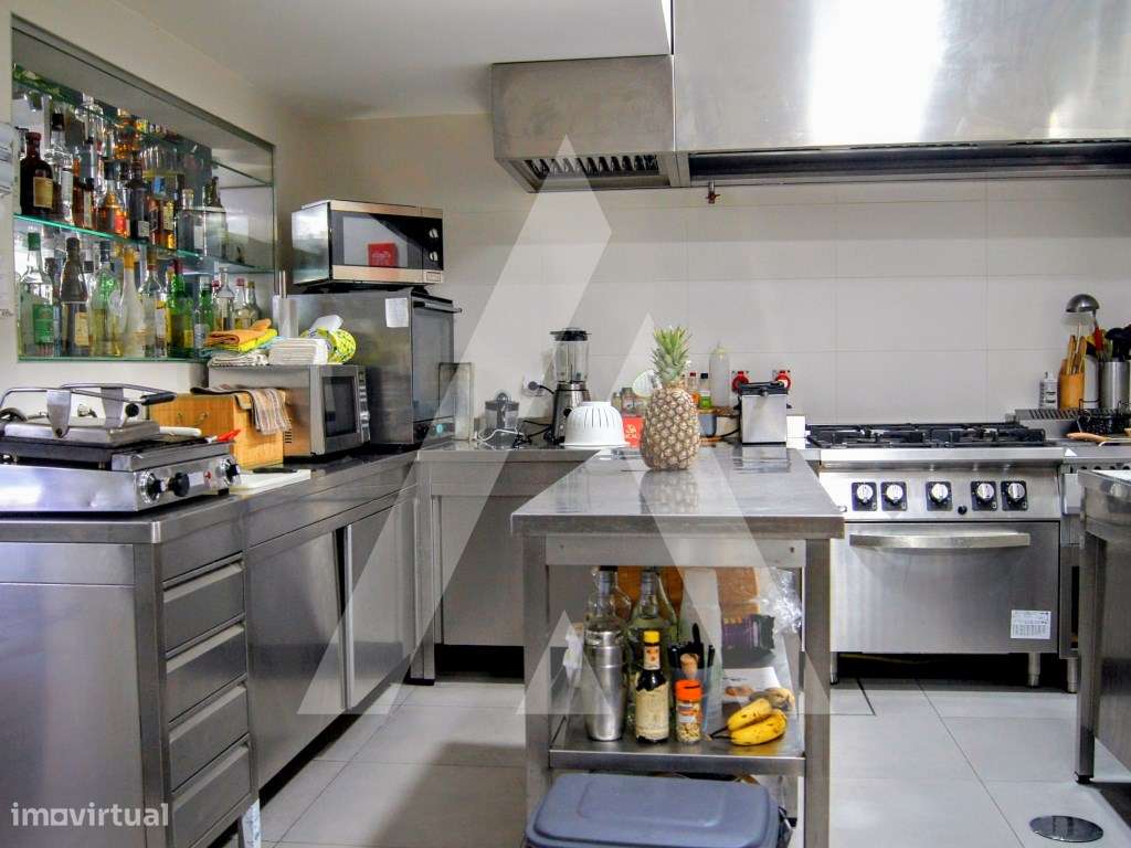 Café para Trespasse no Centro de Albergaria-a-Velha, com jogos da S...-19