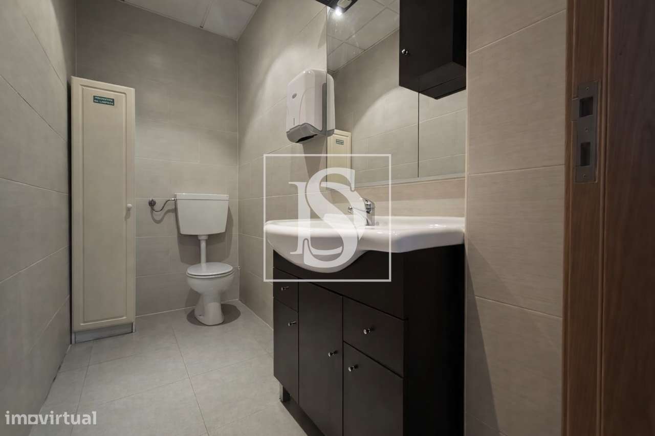 Espaço Comercial com autorização para Habitação | Zona Alta de Torres-7