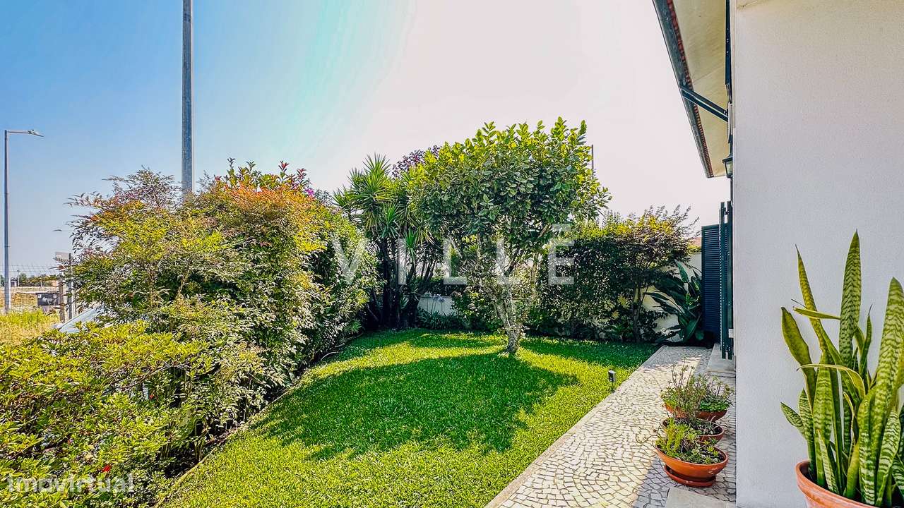 Moradia T4 com jardim - Grande imagem: 2/46