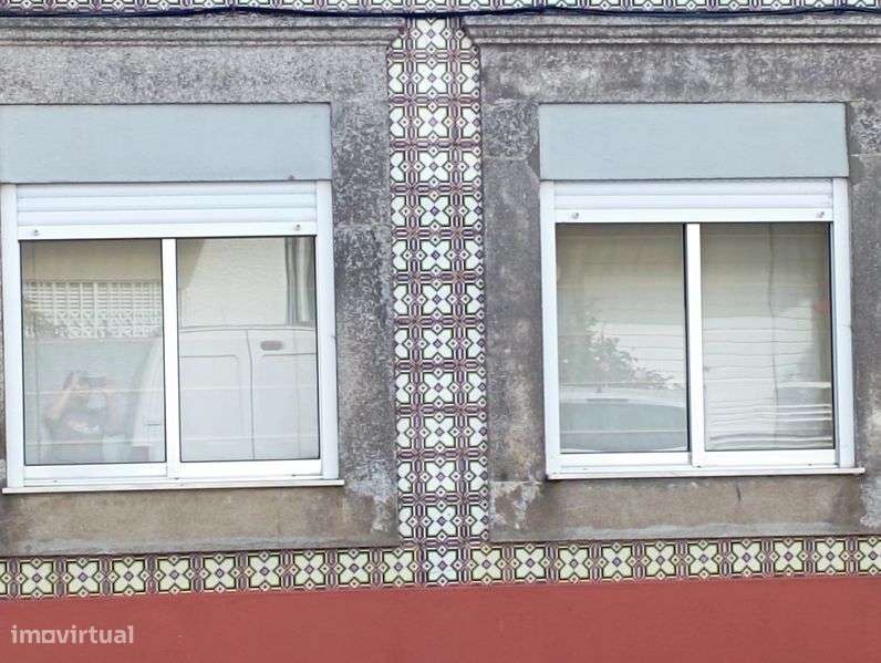 Aluga- se casa a estudante - Grande imagem: 1/8