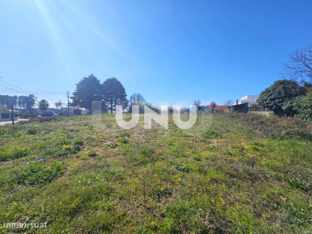 Moradia Geminada T4 - Linhas Modernas-7