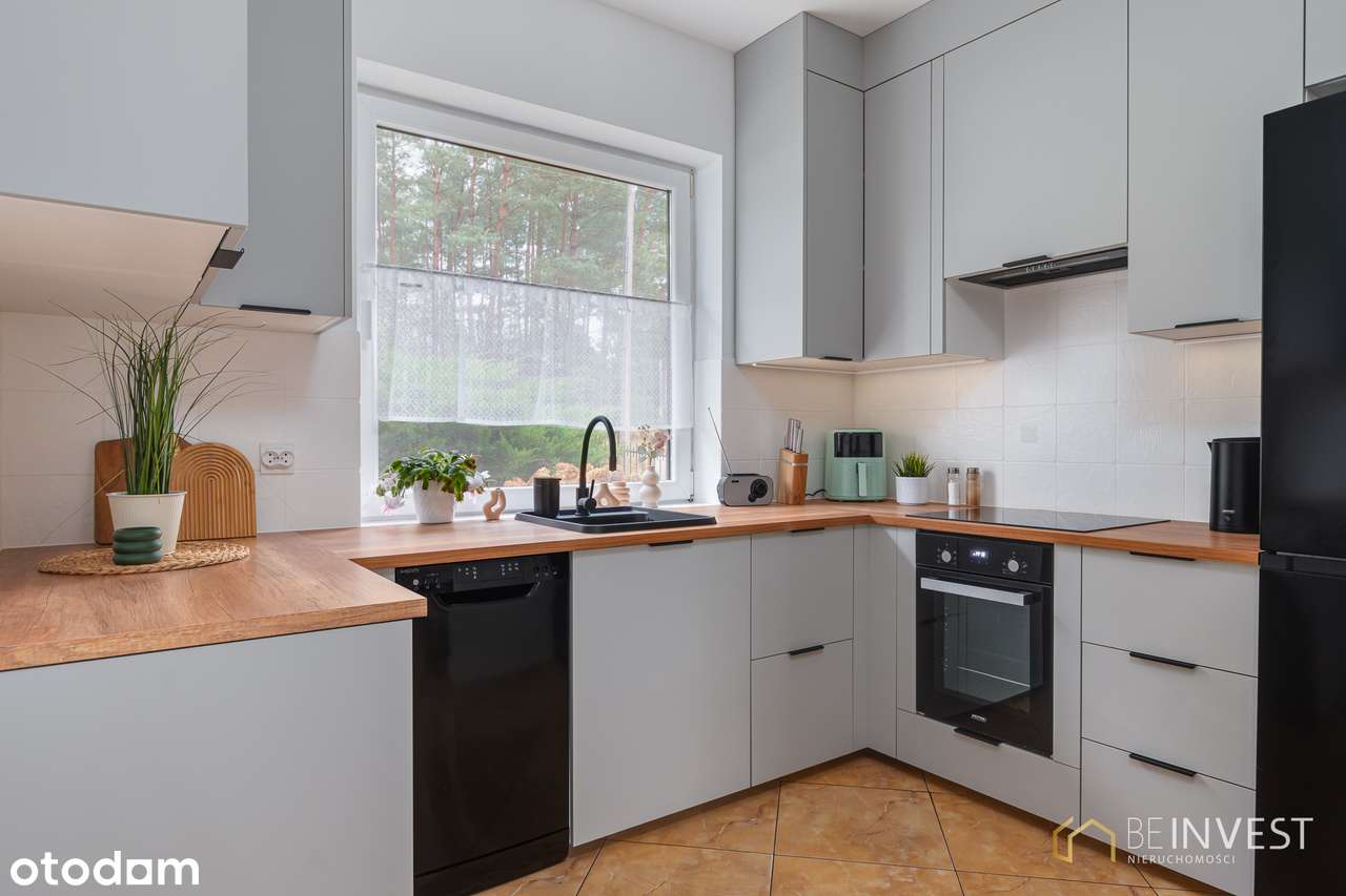 Funkcjonalny dom przy ścianie lasu | Po remoncie | Duża działka-6